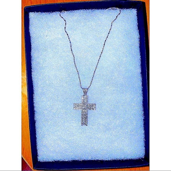 Stearling silver Christian Cross chain - Picture 1 of 1
